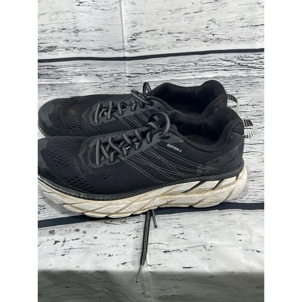 Size 9 - Hoka One One Clifton 6 Black - 1102873-BWHT‎ Used Fair Condition